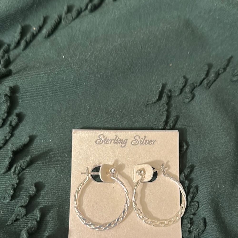 Kohl's Silver Hoop Earrings Timeless Design